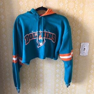 MIAMI DOLPHINS UNISEX SIZE L CROPPED HOODIE